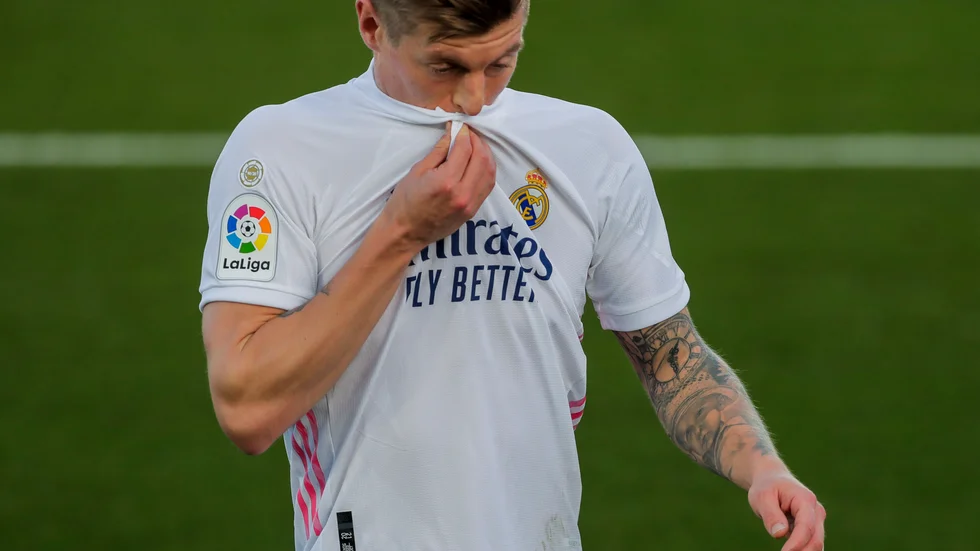 Toni Kroos var bedrövad efter att hans Real Madrid förlorat med 1–2 hemma mot Levante.