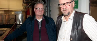 Ordförande och vd köpte loss bolagets leasingbilar