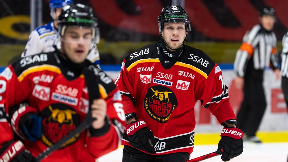 Petter Emanuelsson utesluter inte en fortsättning i Luleå Hockey. "Jag trivs här", säger han.