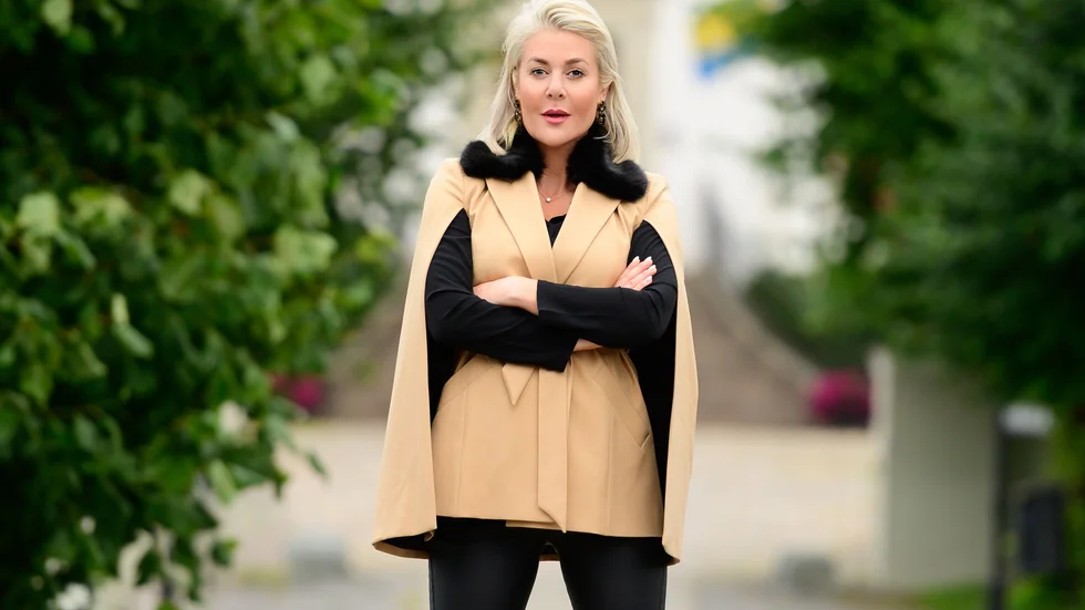 Karin Bjärle tycker att extra stöd till kvinnor som startar företag bara visar att de anses vara sämre entreprenörer, vilket leder till osäkerhet och ångest. "Jag är entreprenör. Punkt.", säger hon.