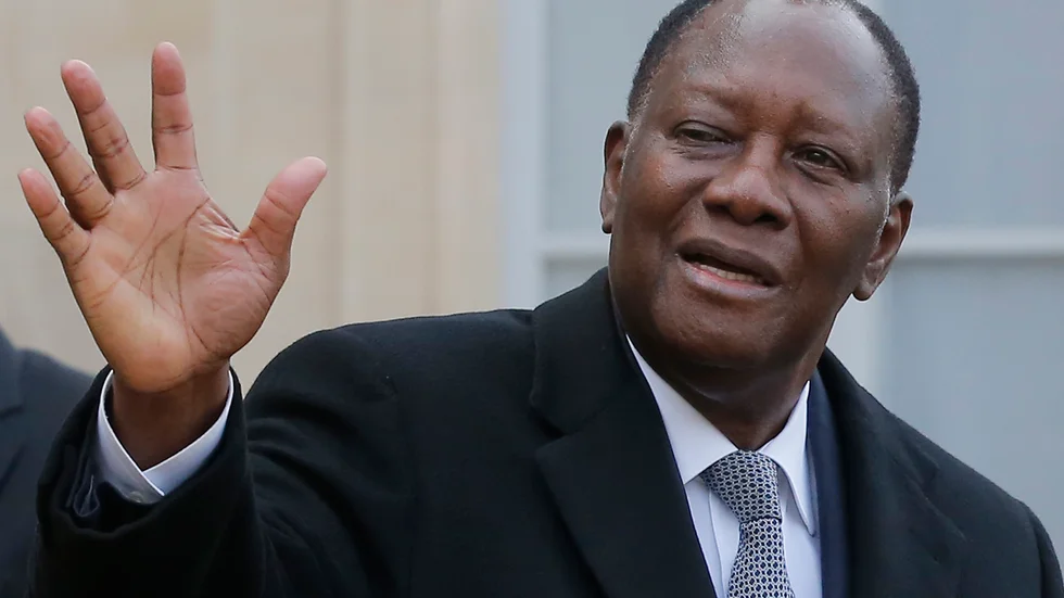 Elfenbenskustens president Alassane Ouattara under ett möte med sin franske motpart Emmanuel Macron i Paris 2018. Arkivbild.