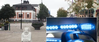 Man stampad i huvudet – polisen söker fem gärningsmän