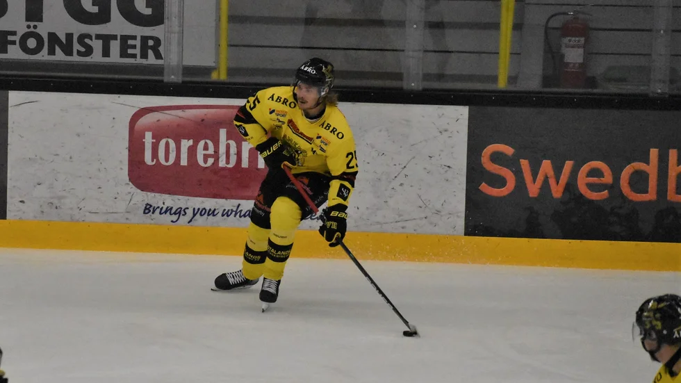 Eric Backman var en av försvarsspelarna som gjorde mål mot KRIF.