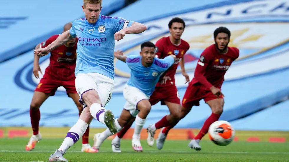 Kevin De Bruyne och hans Manchester City slipper avstängning från Champions League. Arkivbild.