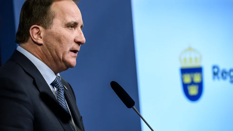 November 2015. Regeringen införde gränskontroller och lovade en tillfälligt åtstramad flyktingpolitik. Men var är de utlovade förbättringarna av flyktingmottagandet?