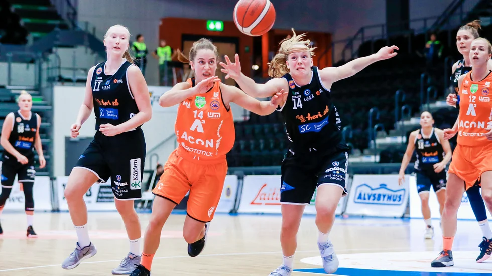 Succéspelarna Matilda Ekh och Freja Werth.