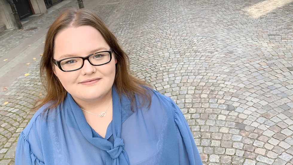 Tre gånger har den smärtsamma bölden kommit tillbaka. "Ingen har utrett bölden. De har bara tömt den och gett mig smärtstillande. Ingen vill utreda den eller varför den kommer", säger Josefine Motin.