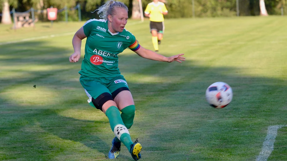 Lovisa Ederströms inläggsfot är ett av Tuns anfallsvapen. Tuns assisterande tränare efterlyser mera bestämdhet i de avgörande manövrarna i returen mot mot Dalhem än senast på ön.