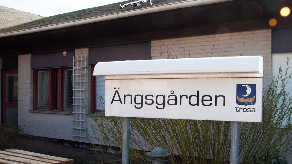  I öppna jämförelser anger 95 % av de äldre på särskilt boende i Trosa att äldreomsorgen som helhet är bra (bland de 25 % bästa kommunerna), jämfört med rikets 81 %, skriver Helena Koch (M), ordförande vård- och omsorgsnämnden.
Bilden: Äldreboendet Ängsgården i Trosa.