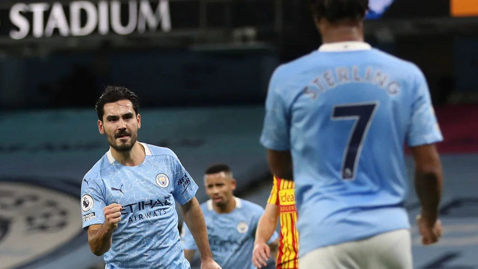 Manchester City ger ut julklappar och livsmedel till behövande. Arkivbild.