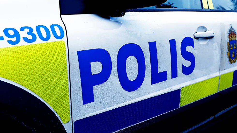 Polisen misstänker att branden var anlagd och har upprättat en anmälan om skadegörelse.