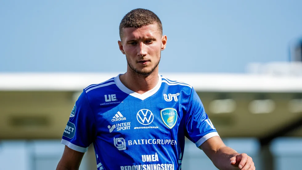 Allsvenskt meriterade Jakob Bergman var en av norrettans stabilaste backar när han var här senast. Efter spel i superettan med Umeå FC återvänder han för spel i fotbollstvåan.