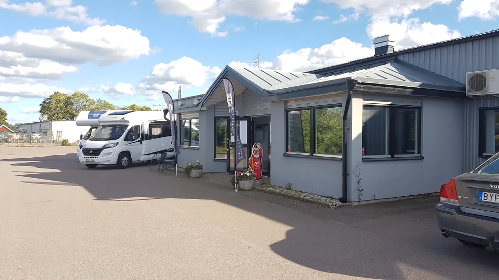 Redan till helgen stänger Forsbergs Fritidscenter i Mantorp och öppnar igen på tisdag i Linköping. 