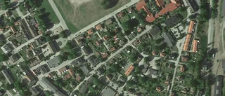 Nya ägare till fastigheten på Badhusgatan 13 i Malmköping - 2 750 000 kronor blev priset