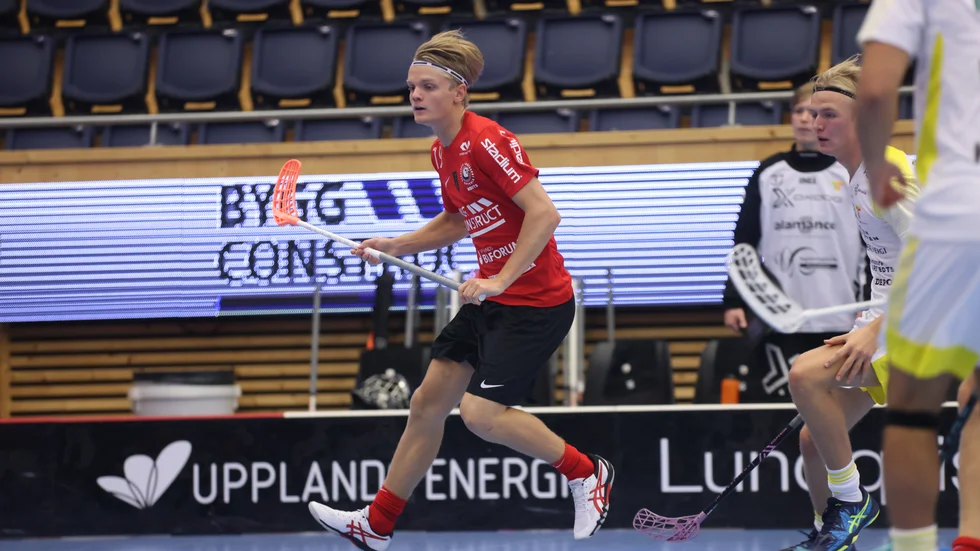 Filip Eriksson, som gjorde två mål i premiären mot Team Thoréngruppen, spelar sitt första derby i Storvretatröjan.