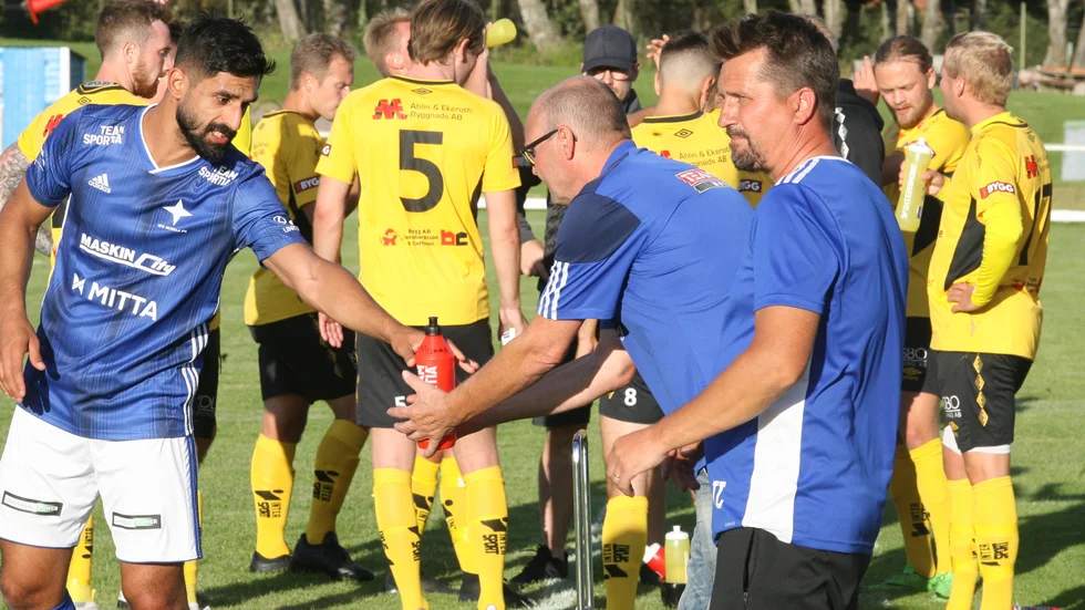 IFK Motala, här i cupmatchen mot Mjölby AI i somras, får en ny målvakt till division 4-säsongen. Det är Daniel Adler som flyttar hem till Motala.