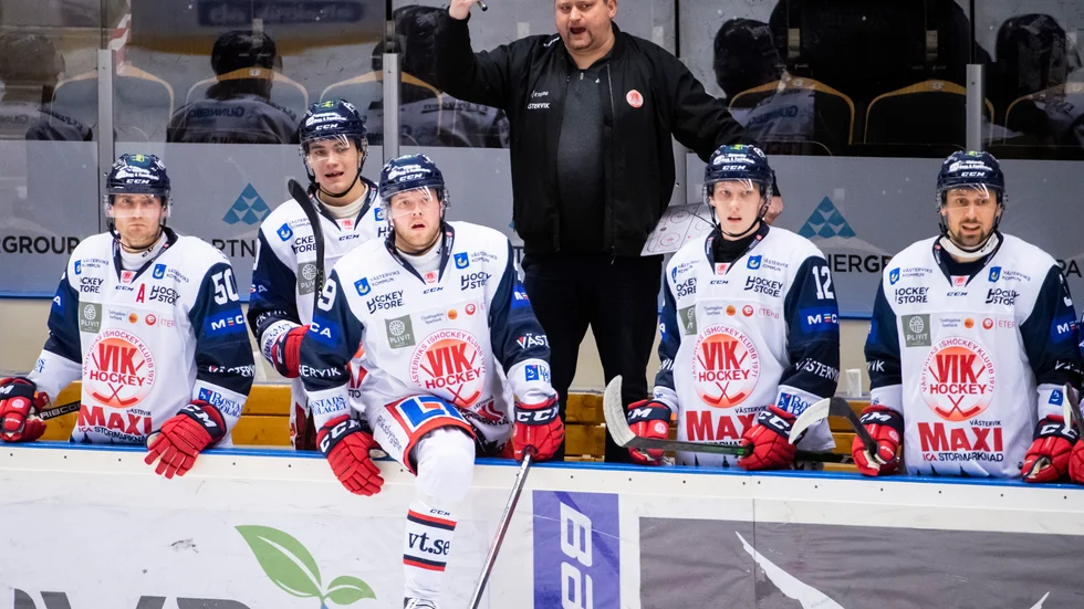 Mattias Karlin och hans spelare fick inkassera fjärde raka förlusten, den här gången mot Timrå.