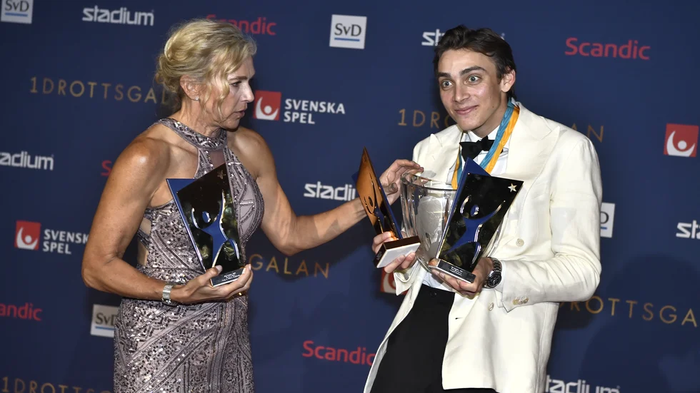 Armand Duplantis fick mycket att bära på Idrottsgalan där han tog storslam.