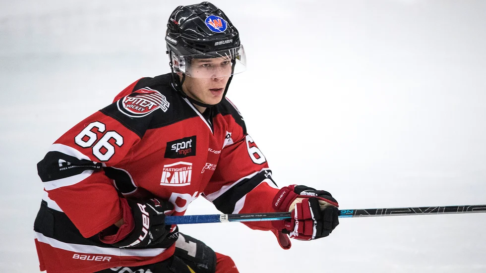 Elias Pirttimaa hoppas på en fortsättning i Piteå Hockey. (Arkivbild)