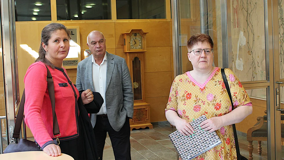 Målsägandebiträdet Karin Wålander, kriminalinspektör Henry Jansén och kammaråklagare Britt-Louise Viklund deltog under måndagens bevisupptagning i tingsrätten. 