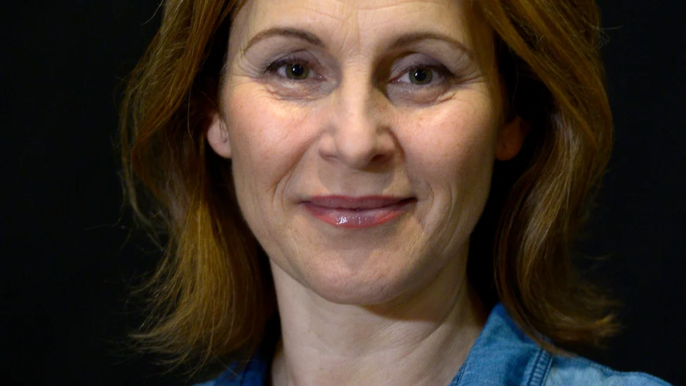 Signaturen "Köpenhamnspojken" längtar efter att få se och höra Helen Sjöholm på tv.