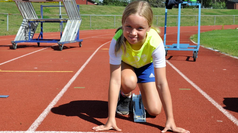 11-åriga Alma är en erfaren sportlägerdeltagare. 