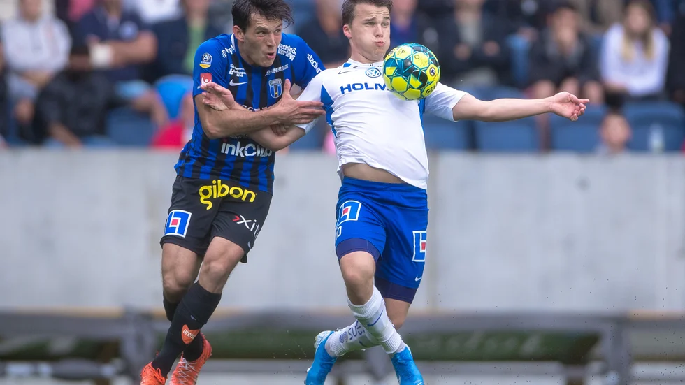 Simon Skrabb spelade tre matcher från start för Brescia som åkte ur Serie A. 