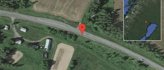 Olycka på väg 374 - helt stopp i ett körfält
