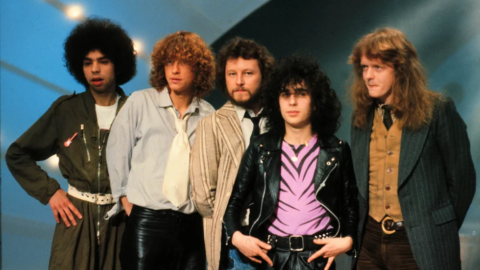 Melodifestivalen 1979. Magnus Uggla med band tävlar med låten "Johnny the rocker". Han blir sist. Vinner gör Ted Gärdestad.