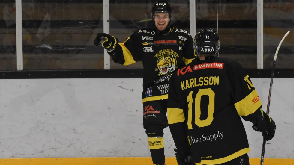 Todd Winder är i grym målform. Mot Huddinge gjorde han två i den första perioden. 
