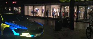 Tumult på Vintergatan när ordningsvakter skulle omhänderta man – blev angripna