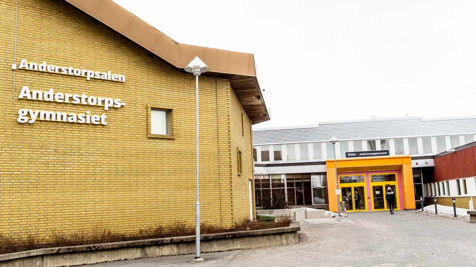 Nu måste skolledningen agera för att stoppa smittspridningen av covid-19, anser skribenten.