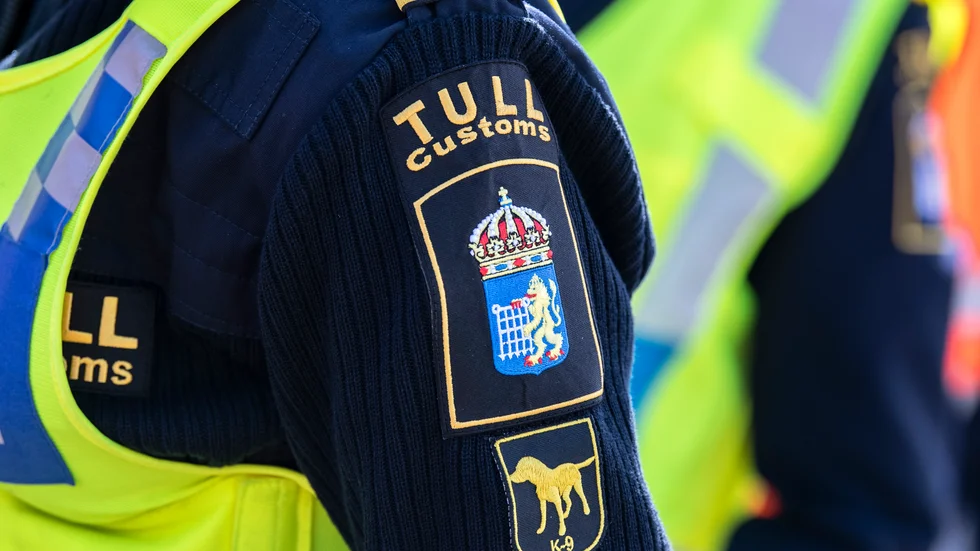 Motalabon måste betala straffavgift efter införseln av alkohol, enligt beslut av Tullverket.