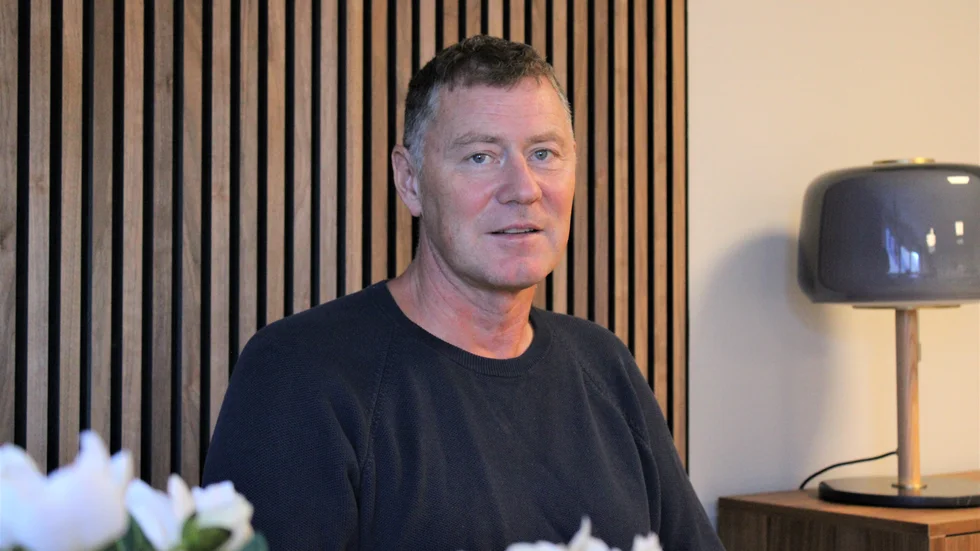 Stephan Petersson har inget ont att säga om vården han fick när han väl hamnade i Västervik. Däremot är han kritisk mot vilken vård man får om man inte är frisk nog att stå på sig.

– Det har varit tre läkare från tre olika sjukhus och konsulterat alla beslut om min vård i Västervik så när man väl hamnar rätt är vården fantastisk. Man litar ju på sjukvården och att de gör rätt. Inte att man behöver vara så pigg att man själv måste kunna svara på allt när man får första kontakten, säger Stephan Petersson.
