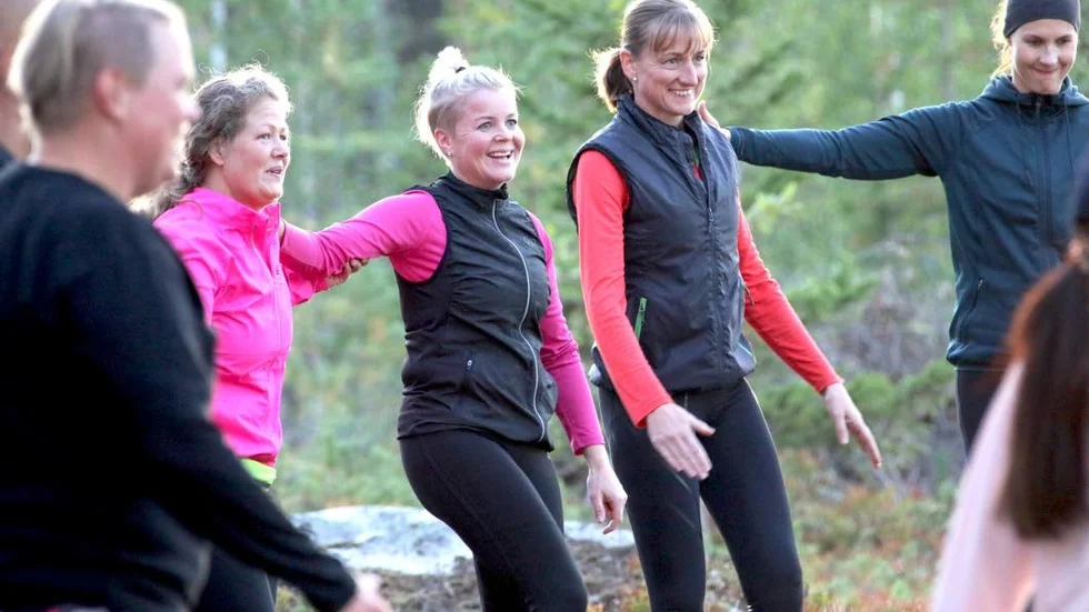 Löparpasset  inleddes med stretching.