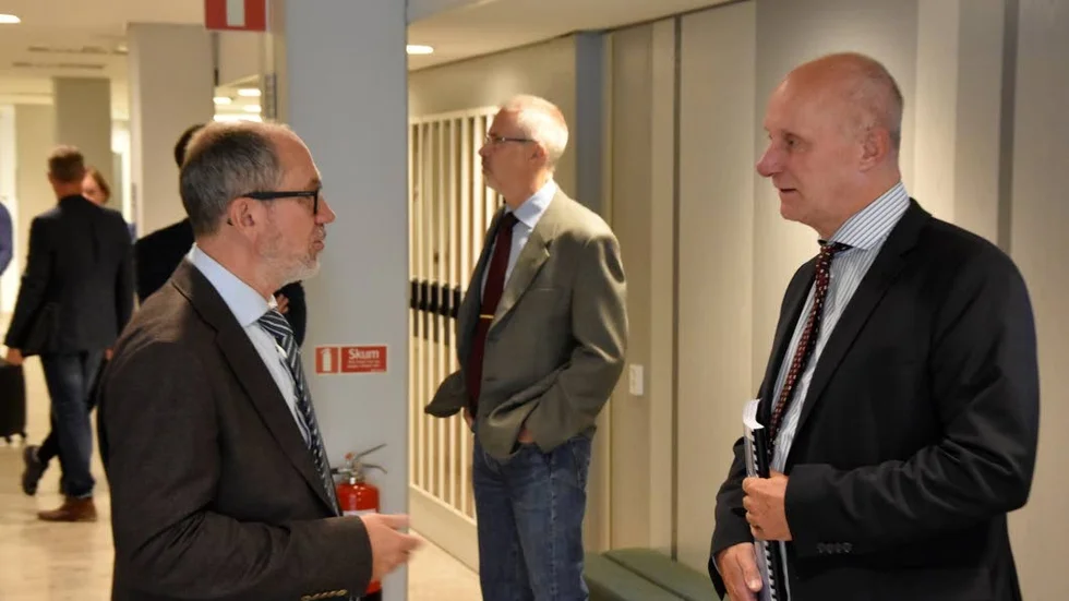 De åtalade männen försvaras av advokaterna Håkan Kjellgren, t v, och Lars Grönberg.