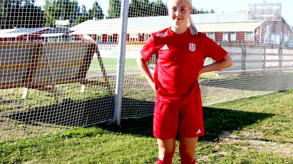 Ellen Holmström och övriga i Piteå IF är inbjudna att spela i F17-klassen på Gothia Cup som är en elitklass. Där ska de möta  NorCal Premier PDP, USA, och Sant Gabriel, från Spanien.