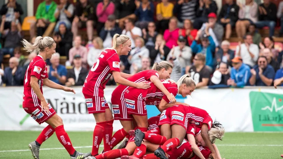 Det blev en dubbelseger för Piteå IF i söndags. Dels 4-3-seger i seriefinalen mot Göteborg och dels stora publikintänkter i och med över 3000 åskådare på LF Arena.