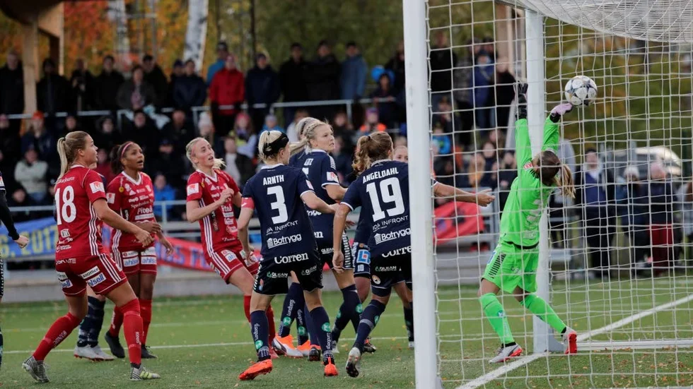 Piteå vann över Linköping med 4–2 under söndagen.
