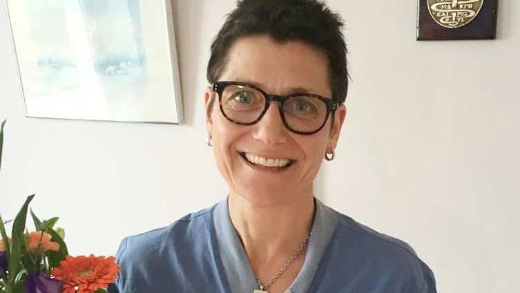 Överläkare Katarina Lindgren prisas.
