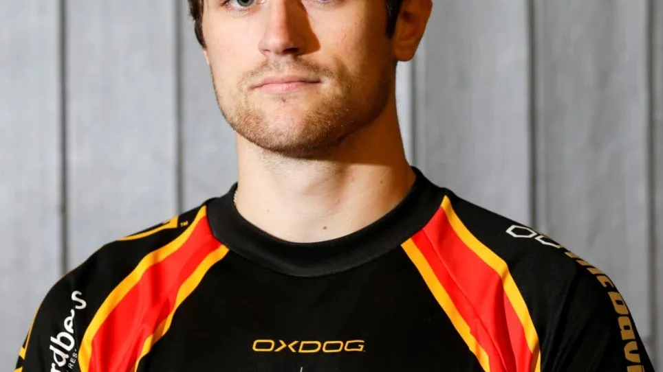 Erik Wuopio tröstmålade.