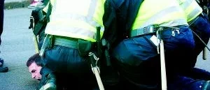 Våldet spärrade av hela centrum
