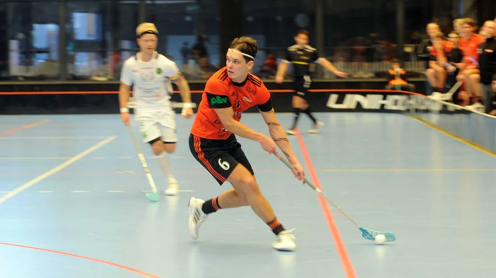 Alexander Rosenkrantz har inte spelat innebandy den här säsong, fram tills nu. Nu kommer han att bredda Onyxtrupp lagom till kvalet startar.