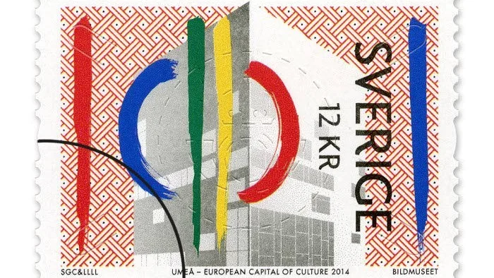 Bildmuseet i Umeå och en stiliserad samisk flagga syns på det svenska frimärket som även ges ut i Lettland.