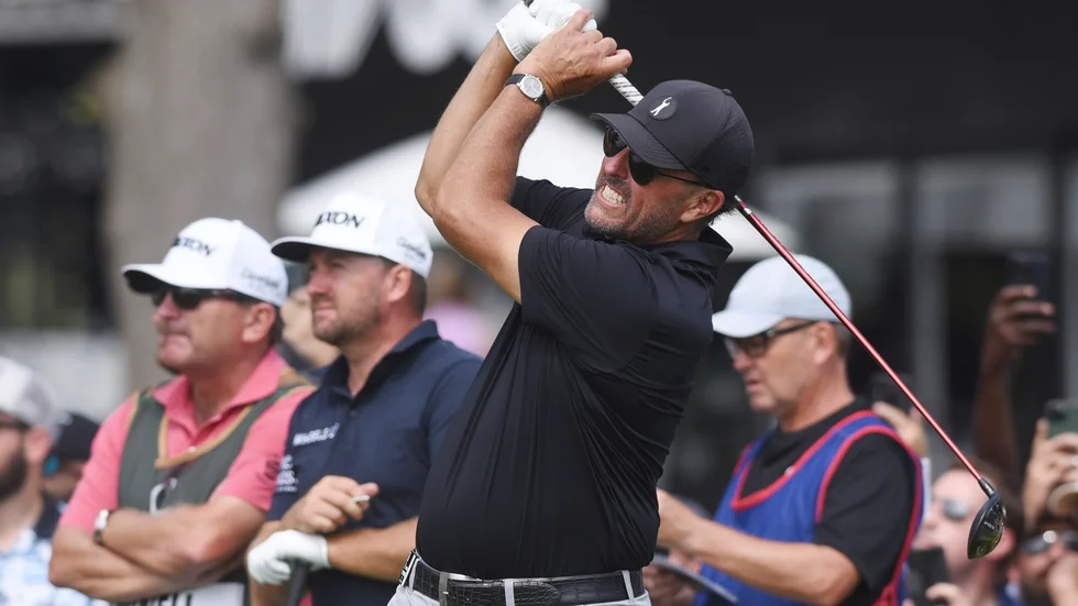 Phil Mickelson drar tillbaka sitt namn från stämningsansökan mot PGA-touren. Arkivbild.