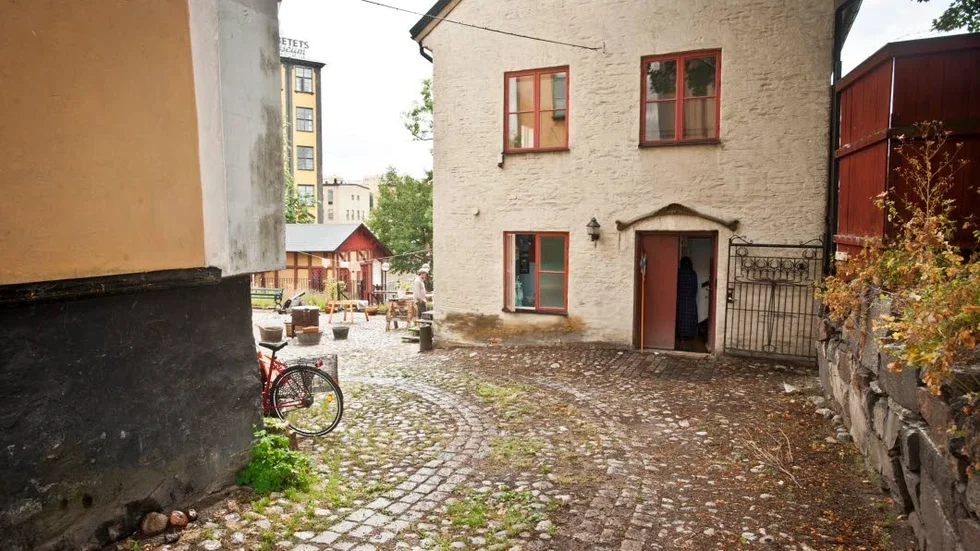Hus med anor. I flera år i rad har Grå huset hållit öppet på soommaren för att barn och deras föräldrar ska få testa på att leva som förr i tiden.