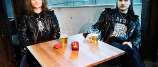 Bland nitar, bärs och massiv musik