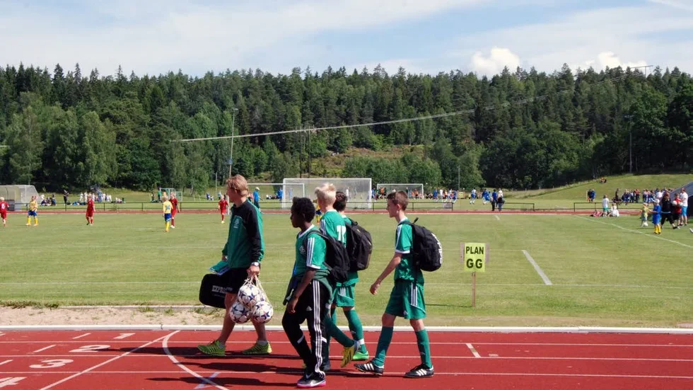 Fotbollsfest. 122 lag har kommit till Finspång för att delta i cupen.