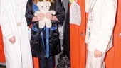 Trots att eleverna har pyjamas på sig gäller det att hänga med på lektionerna. Fast nog kan det tänkas att det vore skönt att Jennipher Sivertsson, Sussie Andersson och Kerstin Hareling tycker pyjamasdagen är en skön idé.
FOTO: GUNNAR JOHANSSON