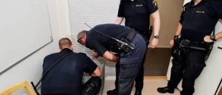 Exotisk gäst hos polisen